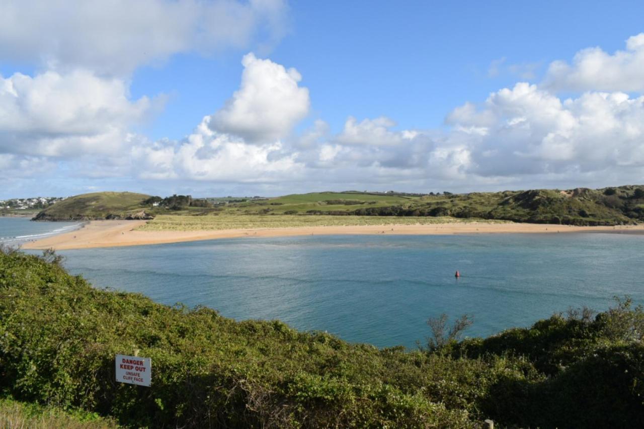 Blenheim, Padstow Villa Exterior photo